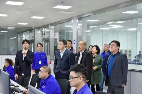 創新驅動，材料先行——李壽生會長調研天原集團新材料研發新突破